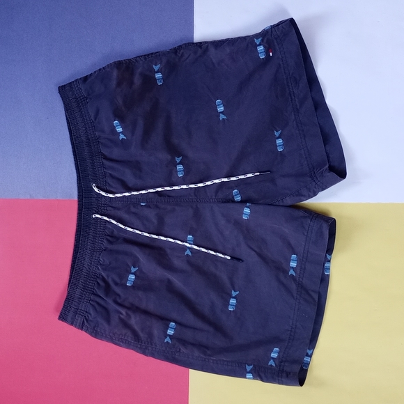 Tommy Hilfiger Other - Tommy Hilfiger Whale Embroidered Pattern Short With Liner And Pockets